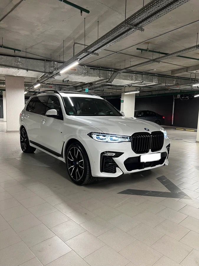 BMW X7 2020 — photo 2