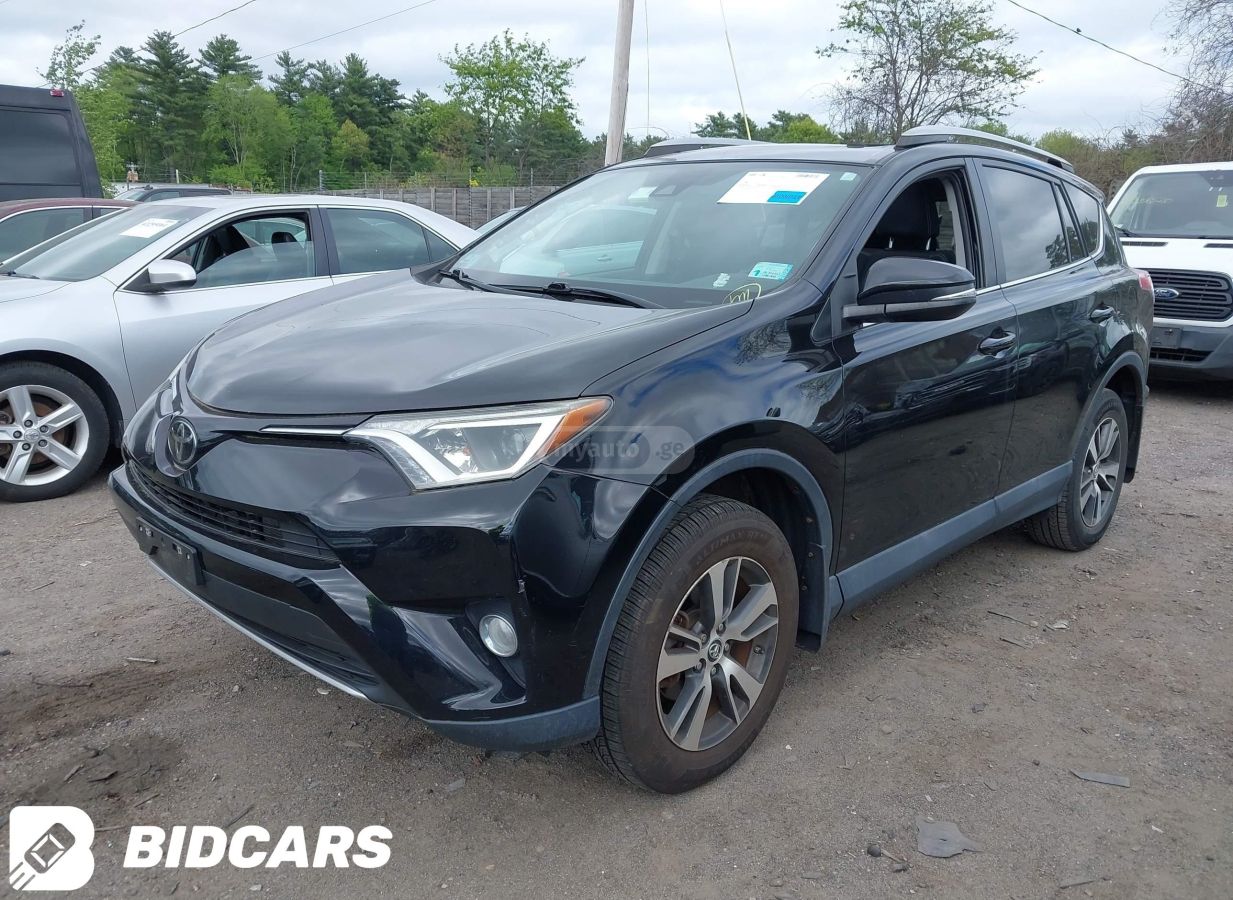 Toyota RAV4 2017 — photo 2