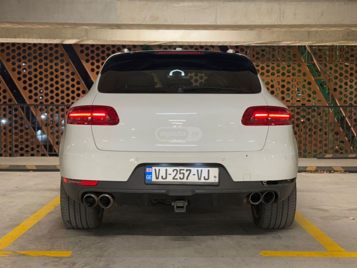Porsche Macan 2018 — photo 2