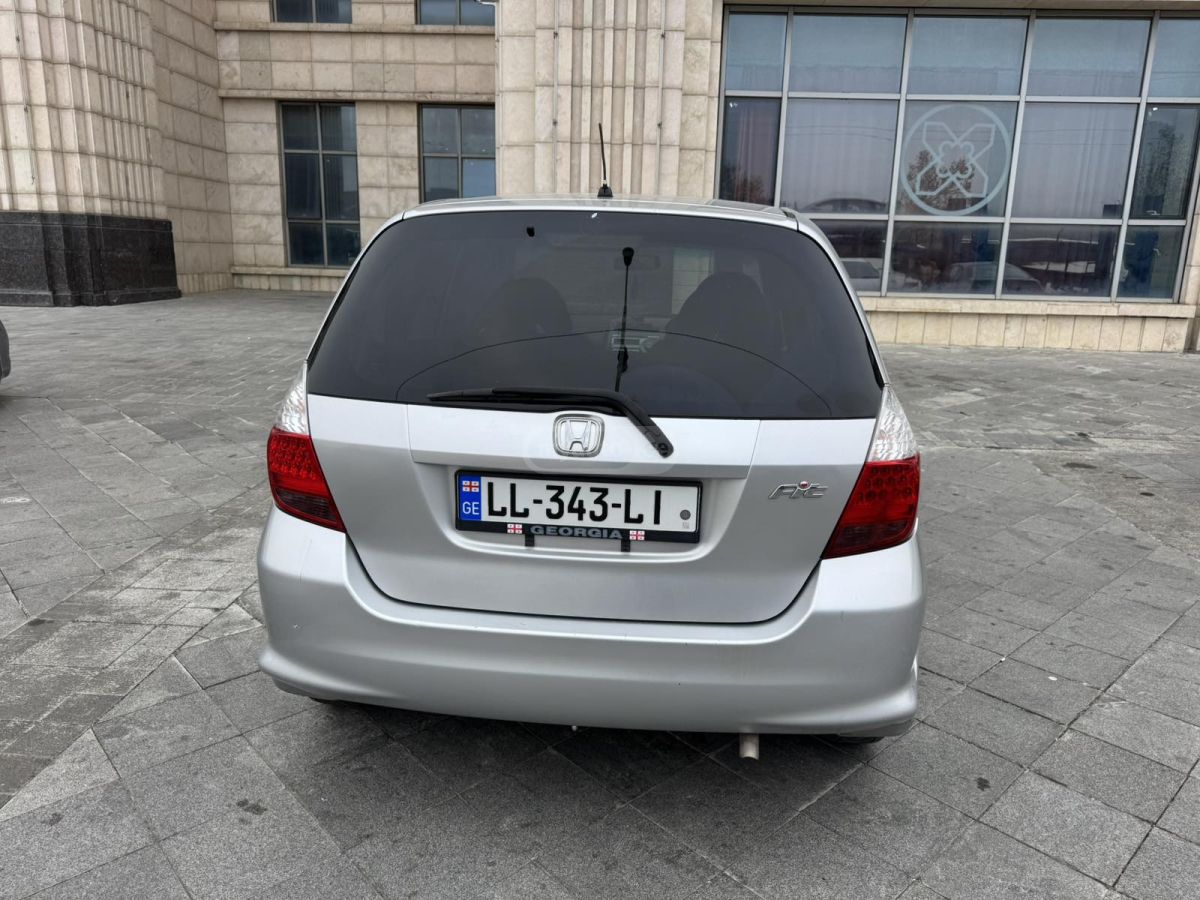 Honda Fit 2007 — photo 2