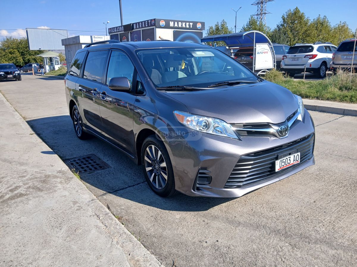 Toyota Sienna
