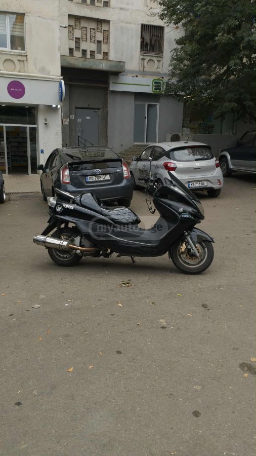 Yamaha Majesty 250 2001 — photo 2