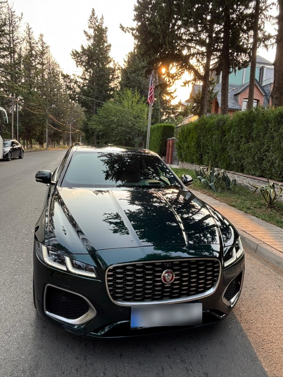 Jaguar XF 2021 — photo 2