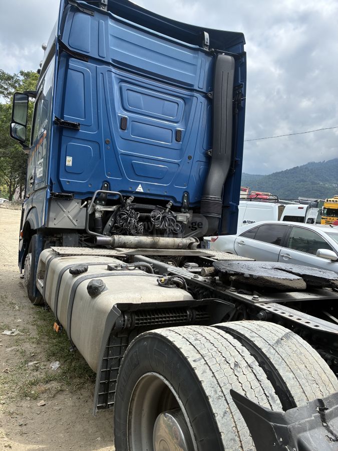 Mercedes-Benz Actros 2015 — photo 2