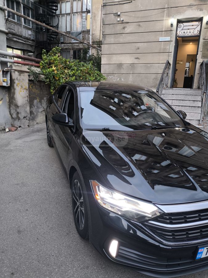 Volkswagen Jetta 2022 — photo 2