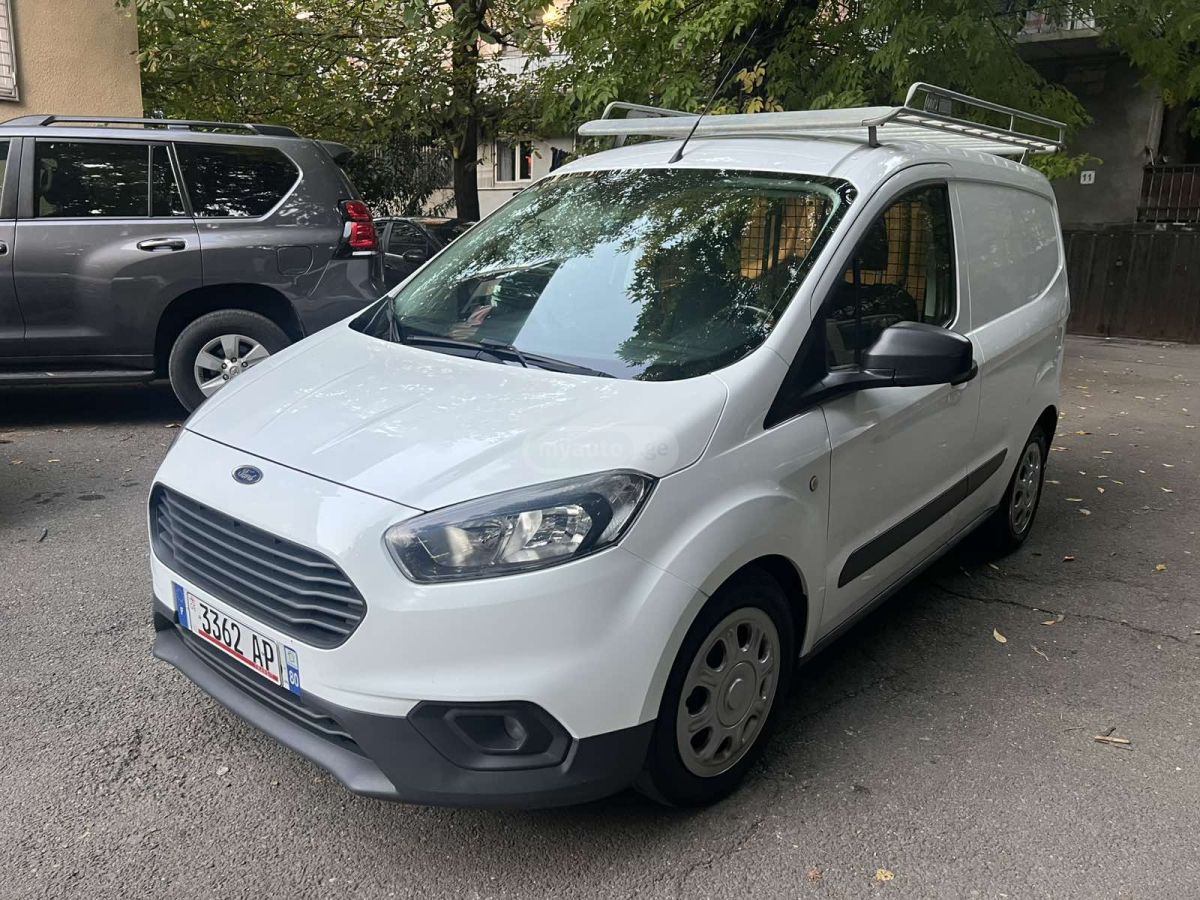 Ford Transit Courier 2018 — photo 2