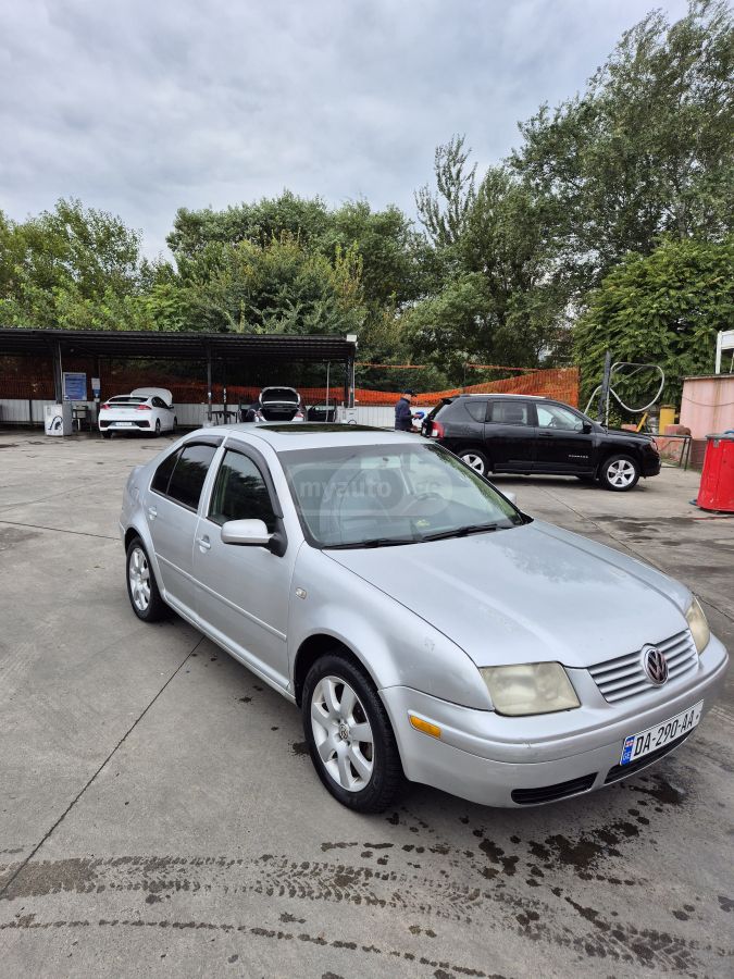 Volkswagen Jetta 2001 — photo 2