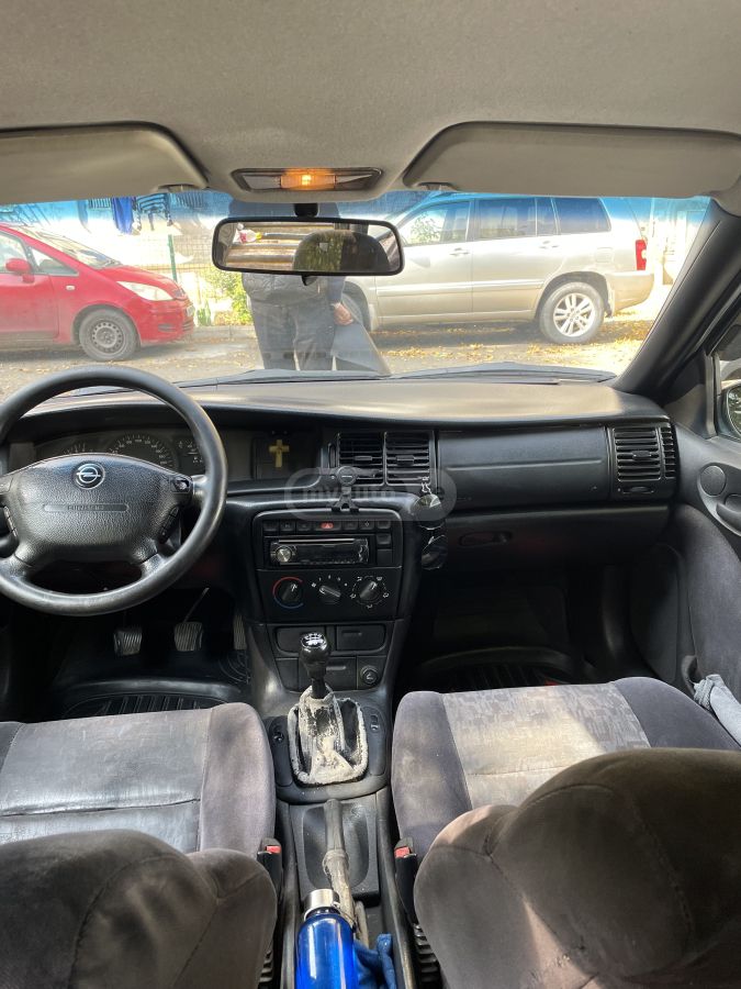 Opel Vectra 1998 — photo 2