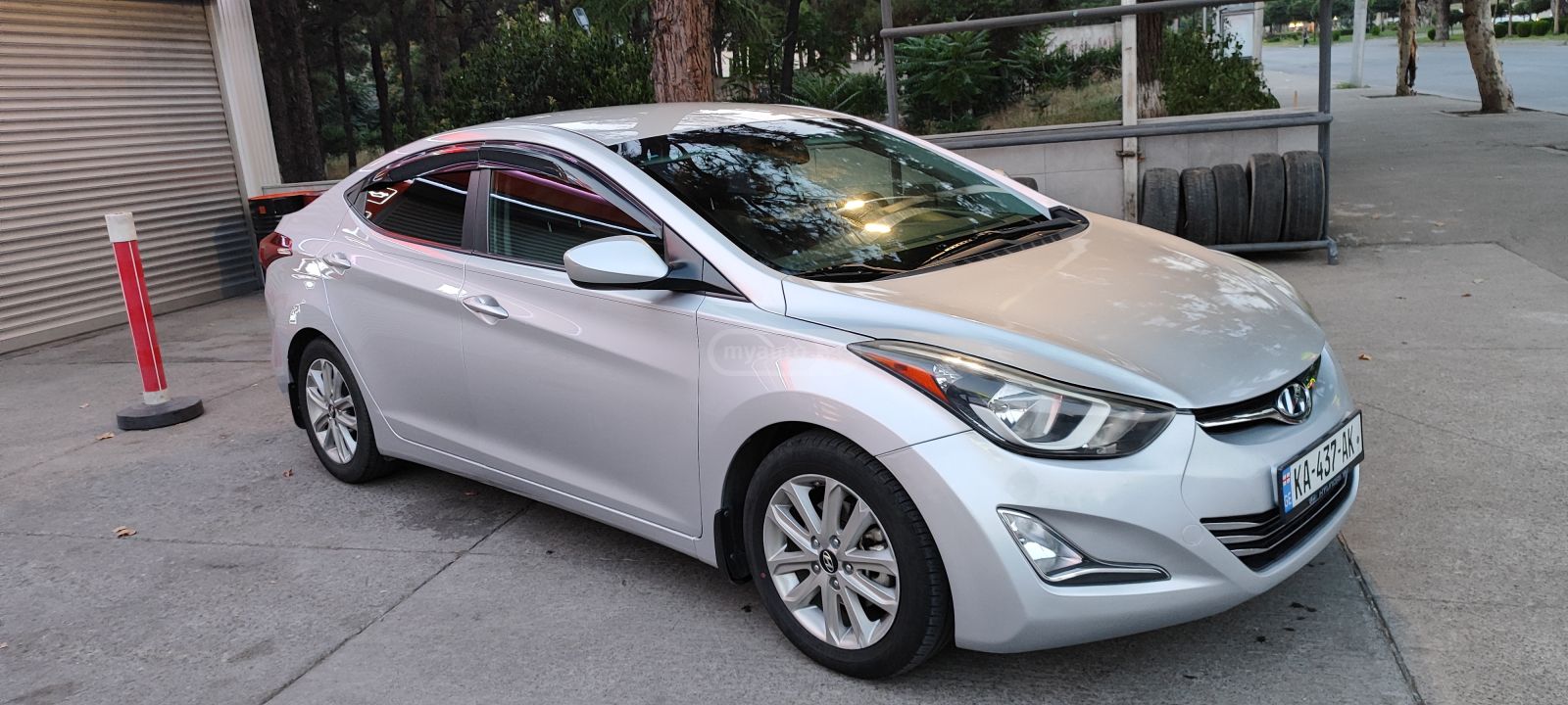 Hyundai Elantra 2014 — photo 2