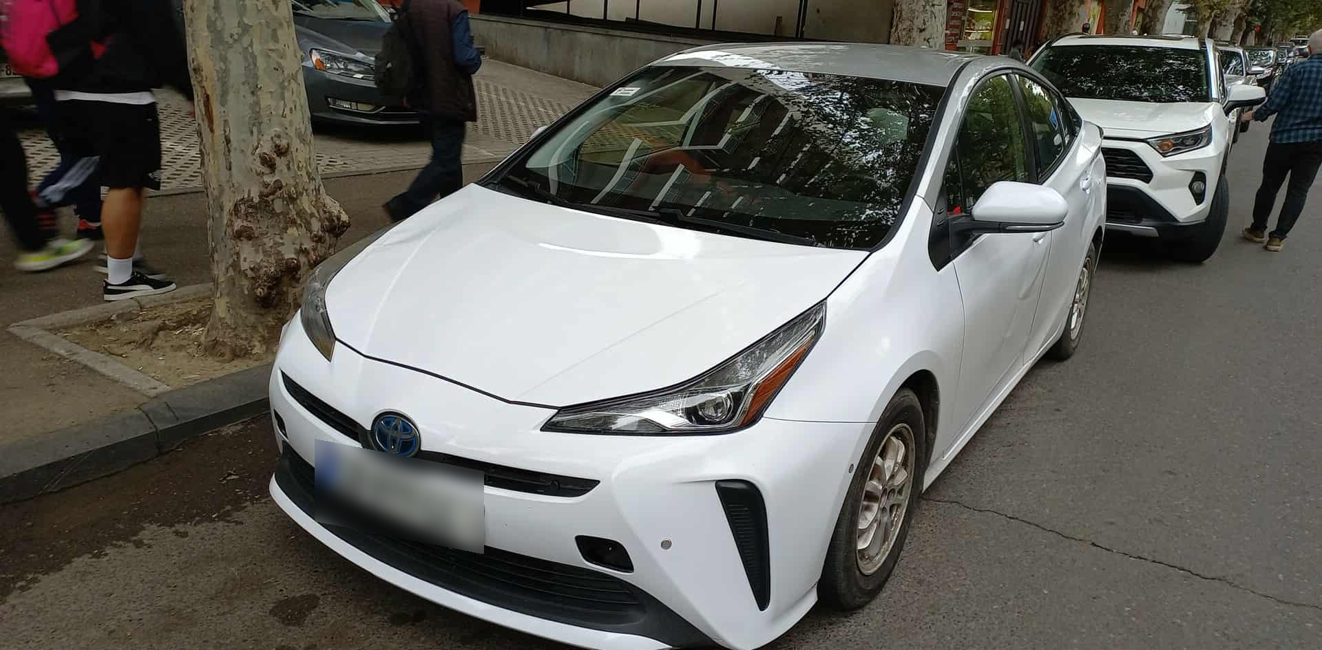 Toyota Prius 2021 — photo 2