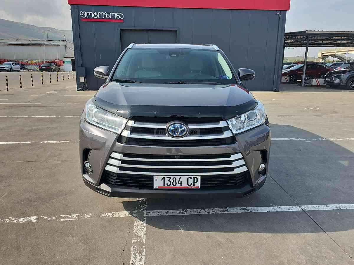 Toyota Highlander 2018 — photo 2