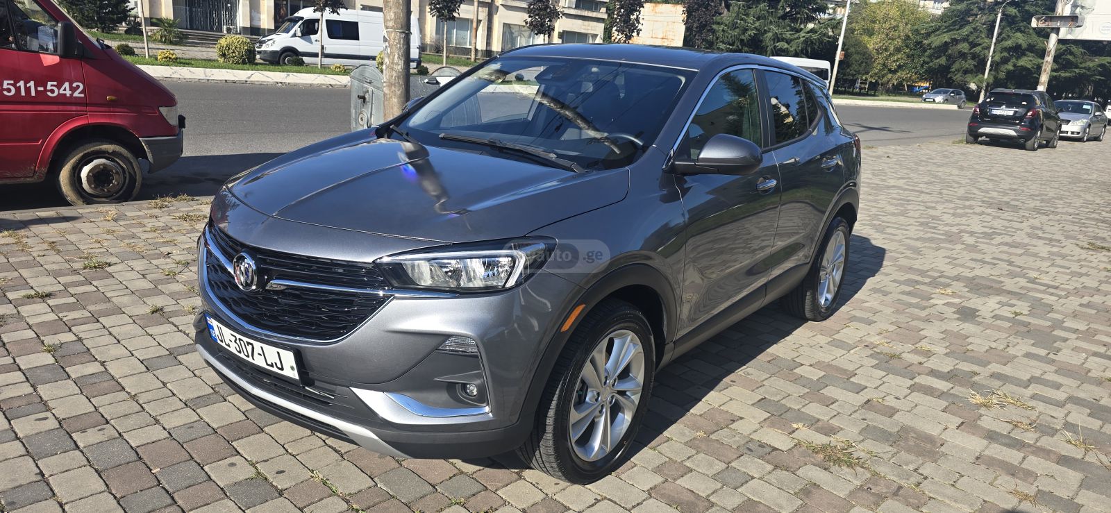 Buick Encore 2020 — photo 2