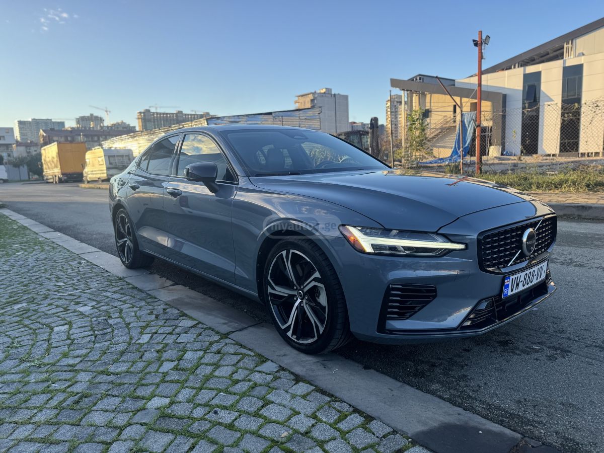 Volvo S60 2023 — photo 2