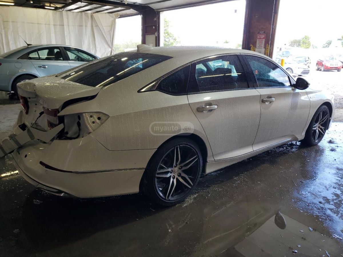 Honda Accord 2022 — photo 2