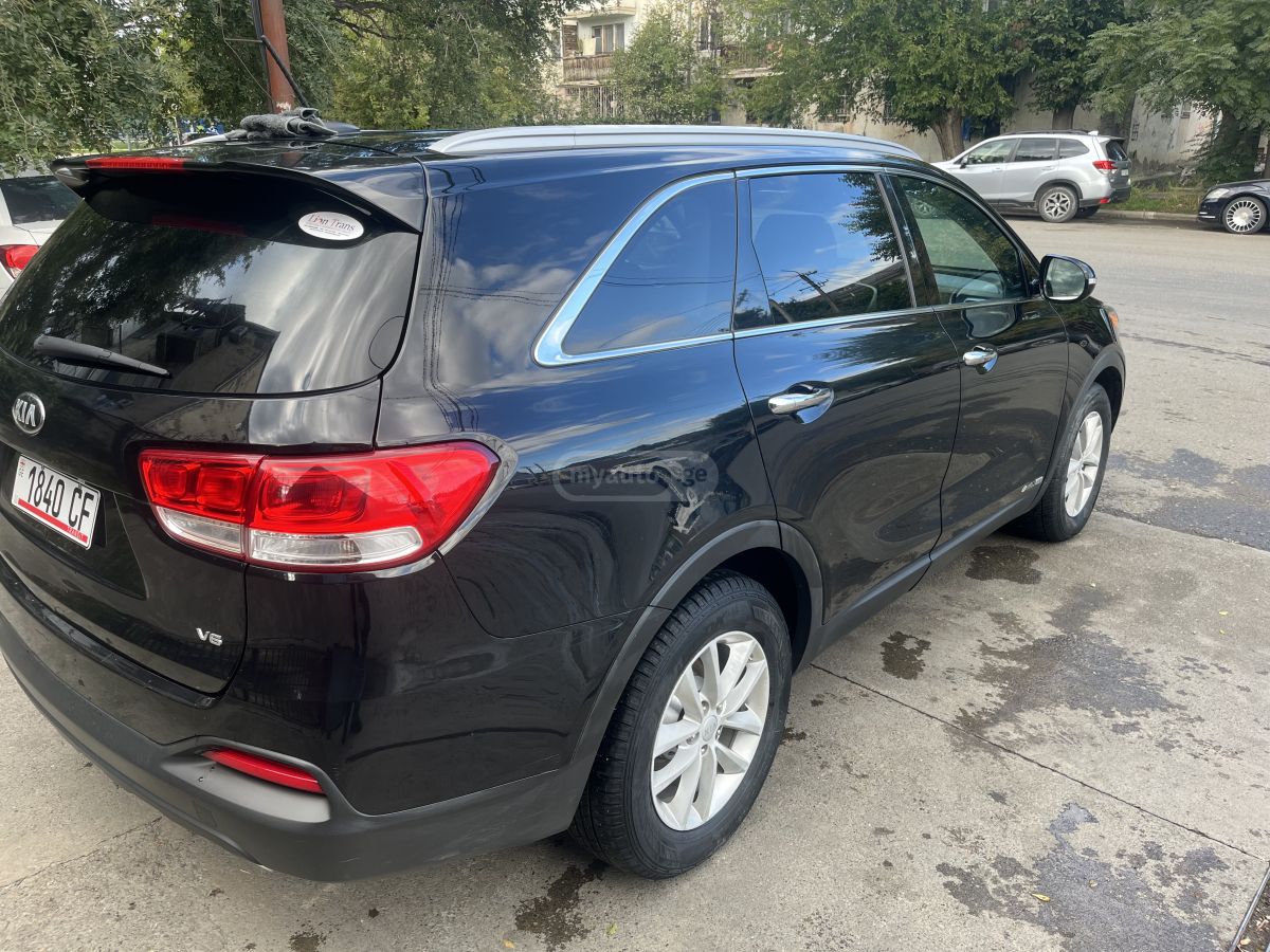 Kia Sorento 2016 — photo 2
