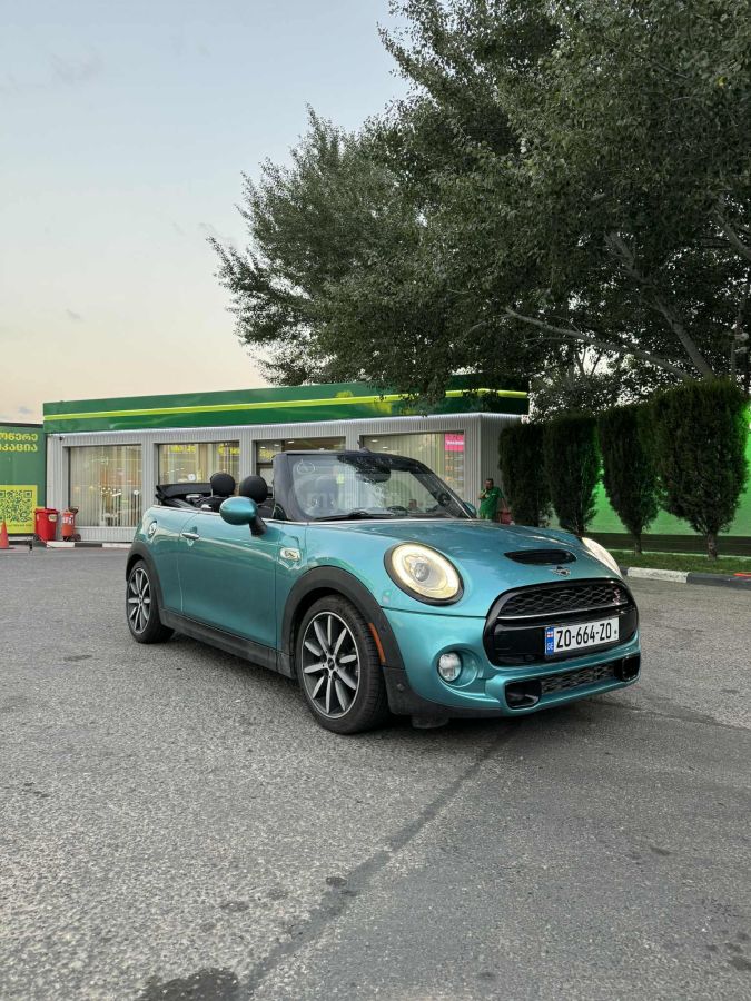 Mini Cooper S Cabrio 2016 — photo 2