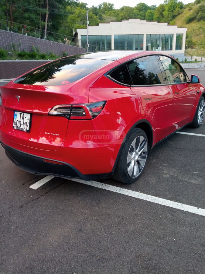 Tesla Model Y 2020 — photo 2