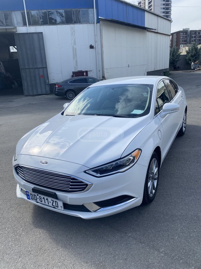 Ford Fusion 2018 — photo 2
