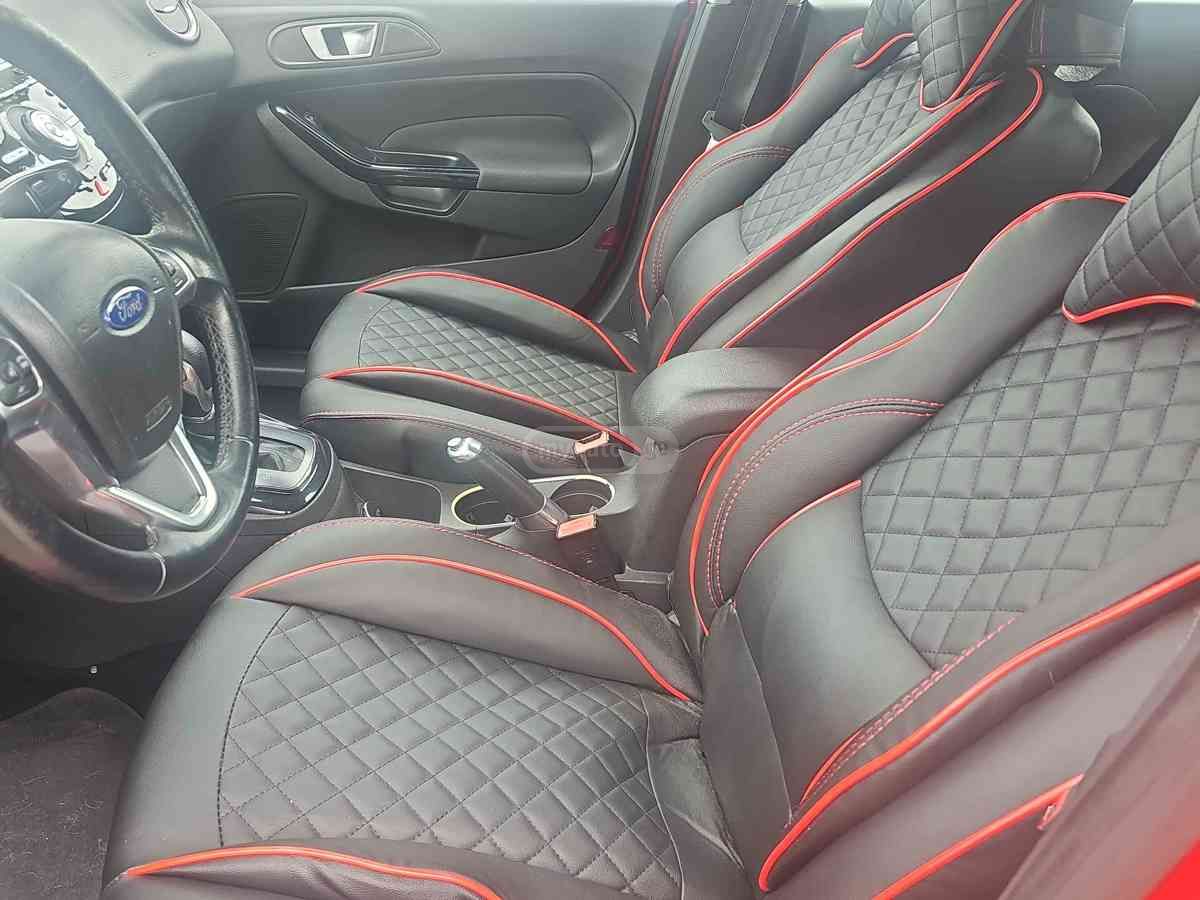 Ford Fiesta 2013 — photo 2