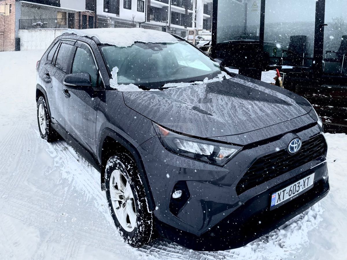 Toyota RAV4 2022 — photo 2