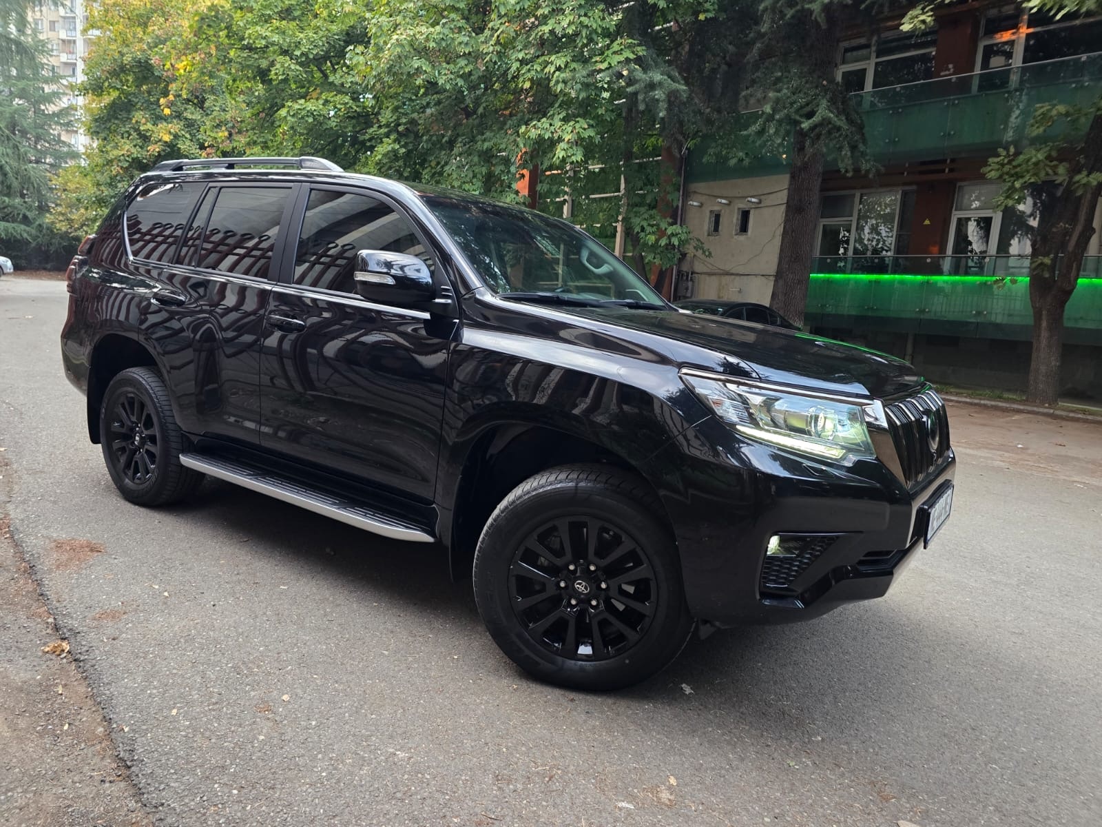 Toyota Land Cruiser Prado 2021 — photo 2