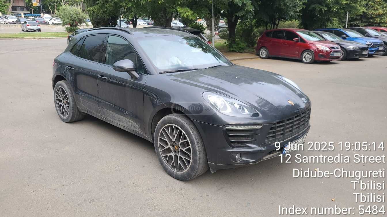 Porsche Macan 2017 — photo 2