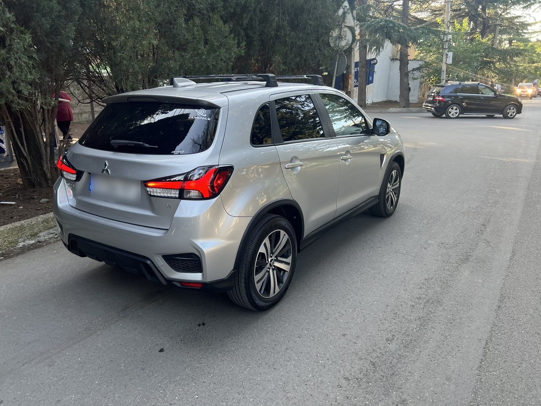 Mitsubishi Outlander Sport 2021 — photo 2