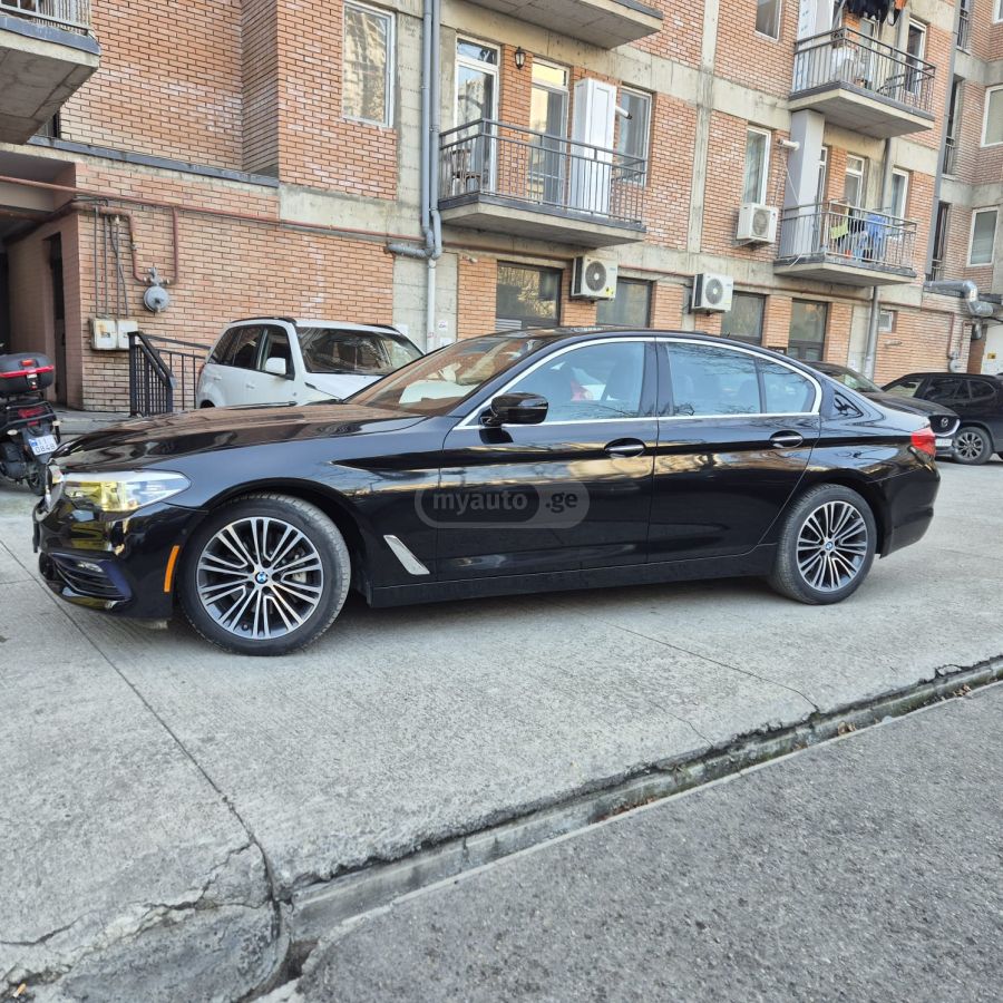 BMW 530