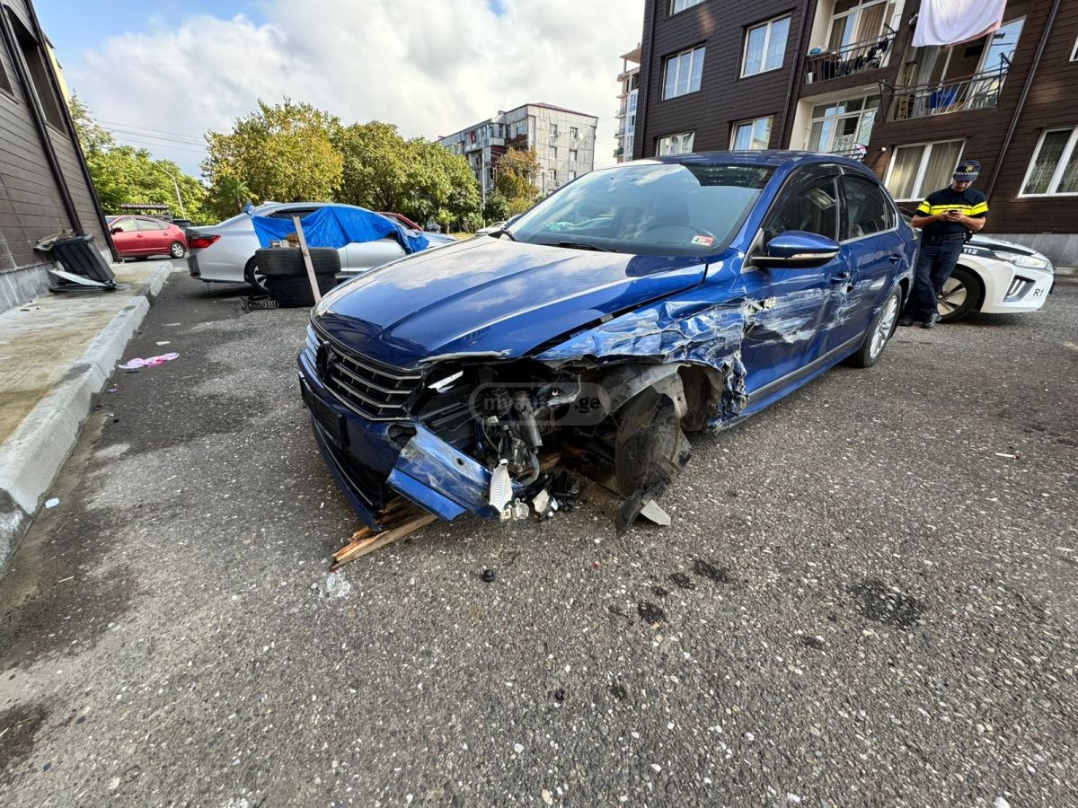 Volkswagen Passat 2016 — photo 2