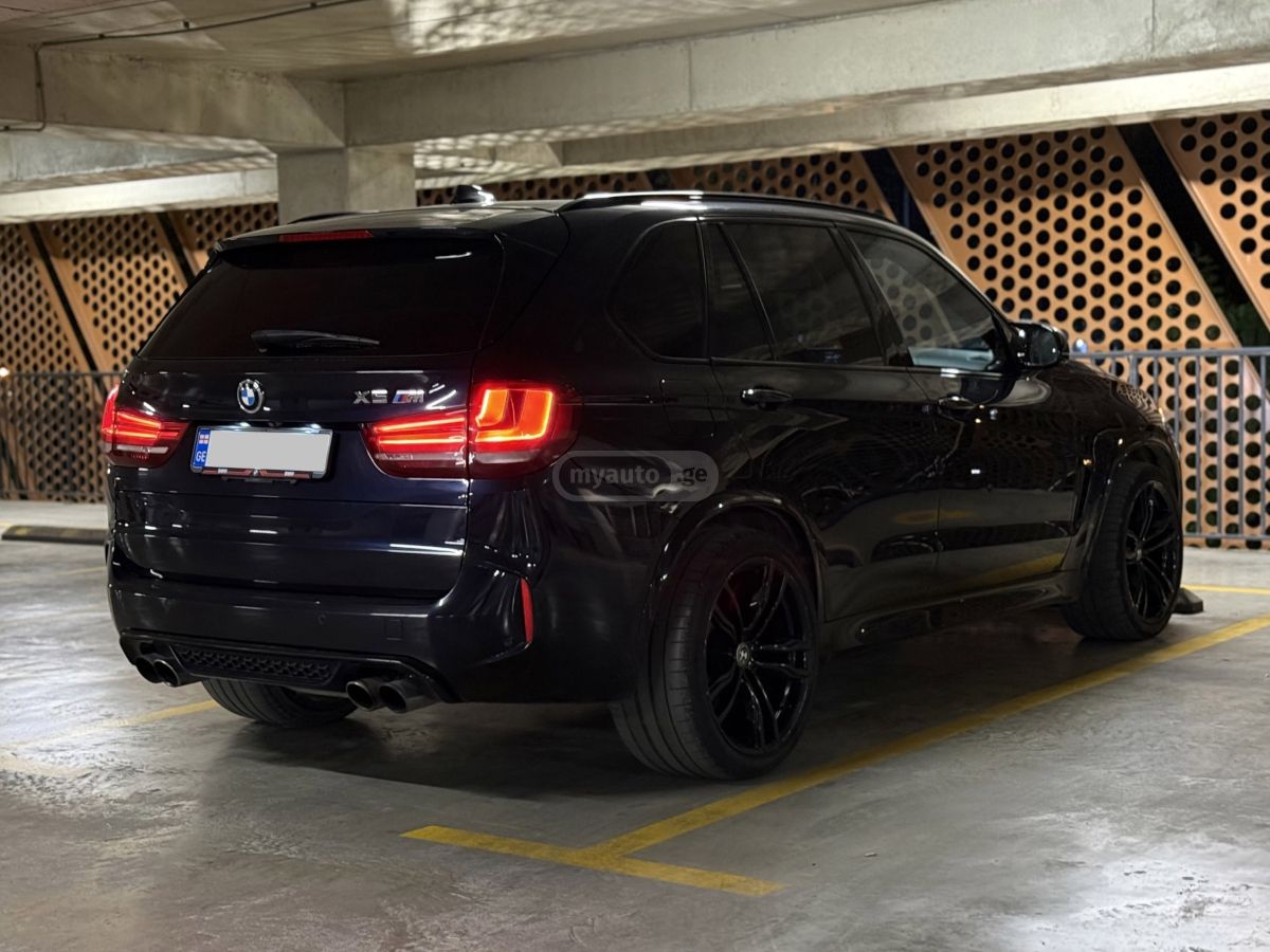 BMW X5 M 2018 — photo 2