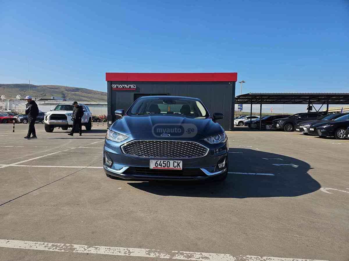 Ford Fusion 2019 — photo 2