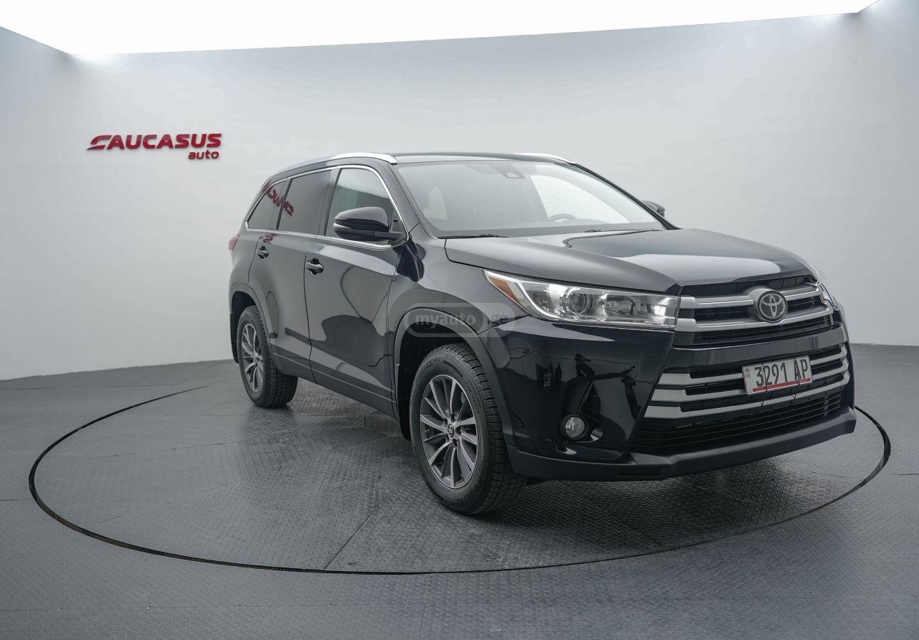 Toyota Highlander 2019 — photo 2