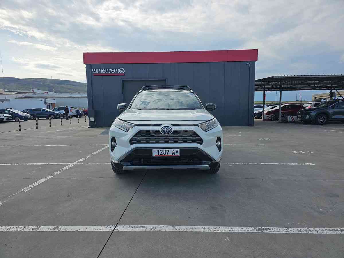 Toyota RAV4 2020 — photo 2