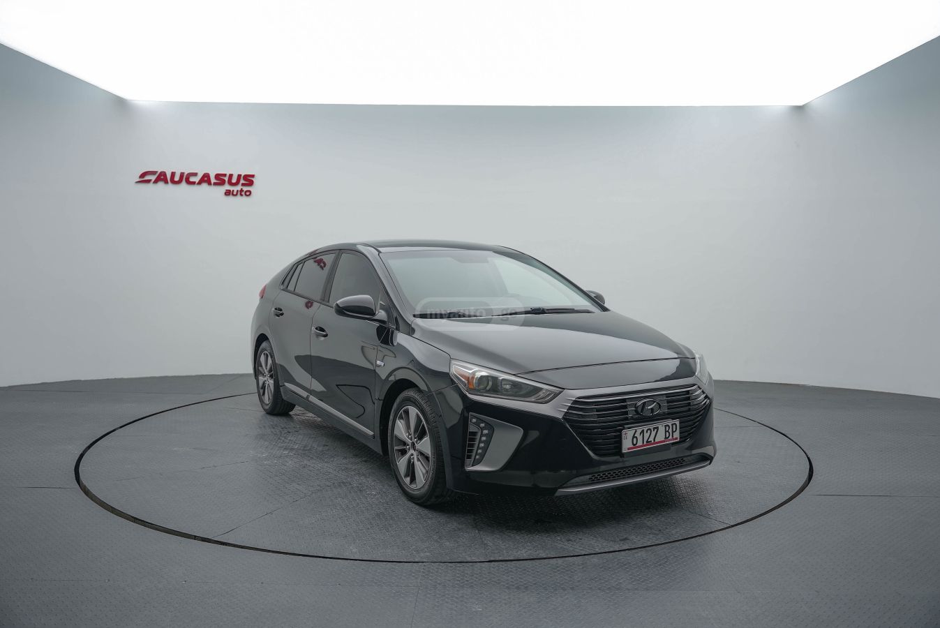 Hyundai Ioniq 2018 — photo 2