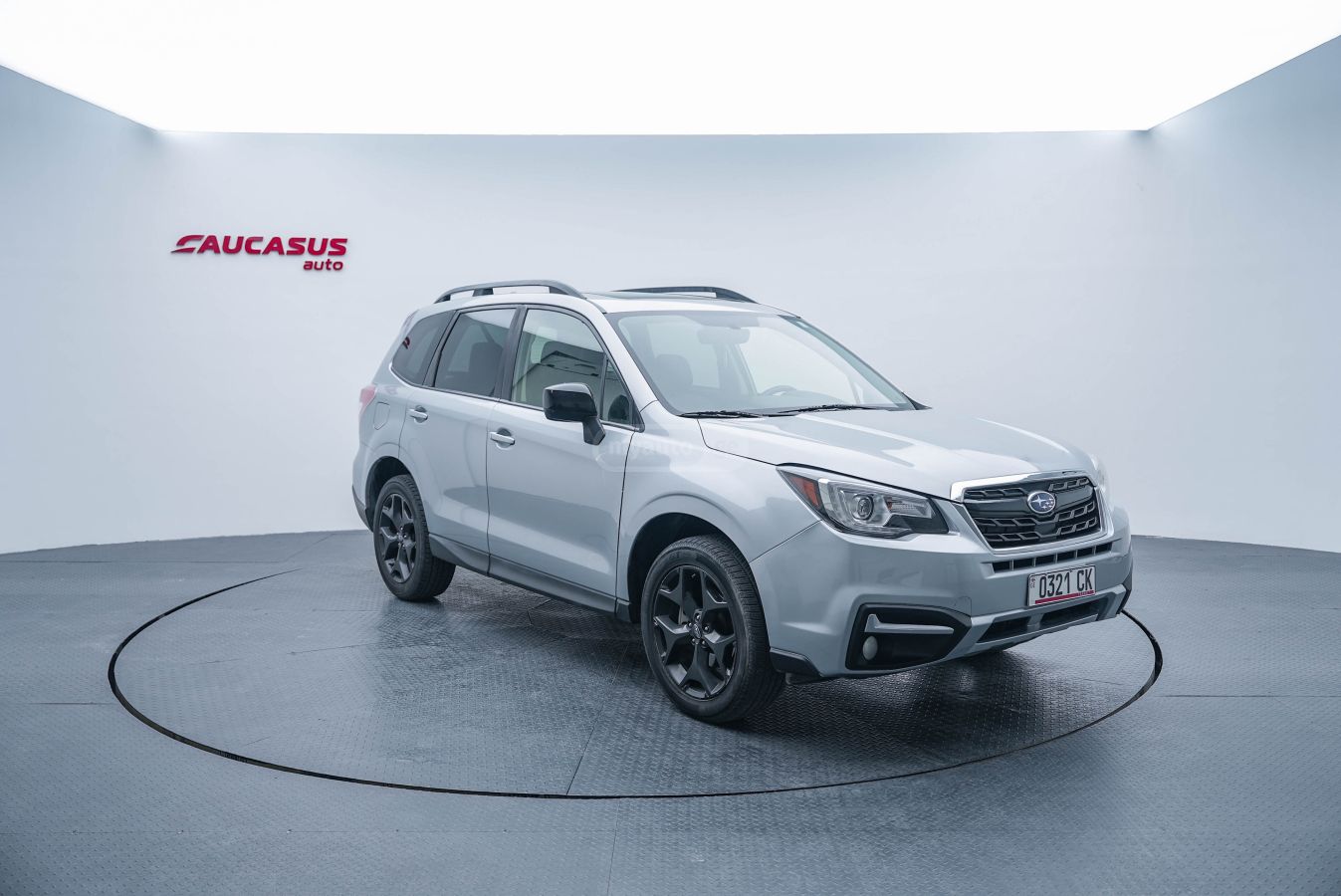 Subaru Forester 2018 — photo 2