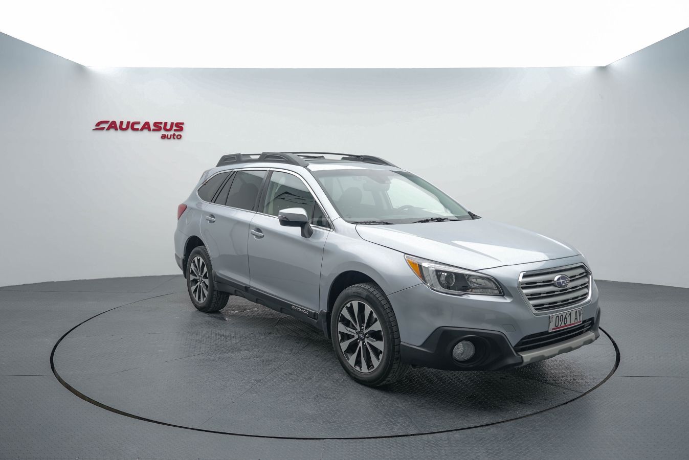 Subaru Outback 2017 — photo 2