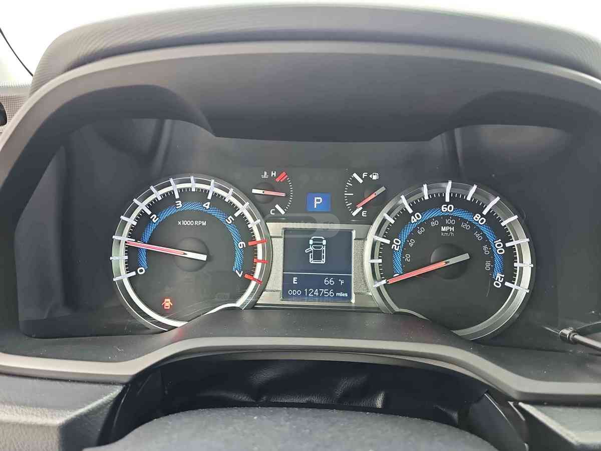 Toyota 4Runner 2019 — photo 2