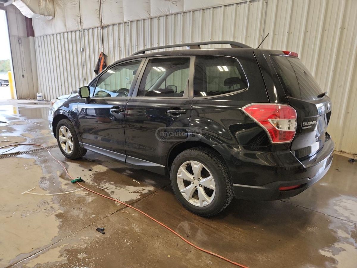 Subaru Forester 2015 — photo 2