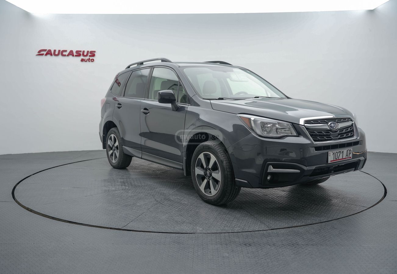 Subaru Forester 2017 — photo 2
