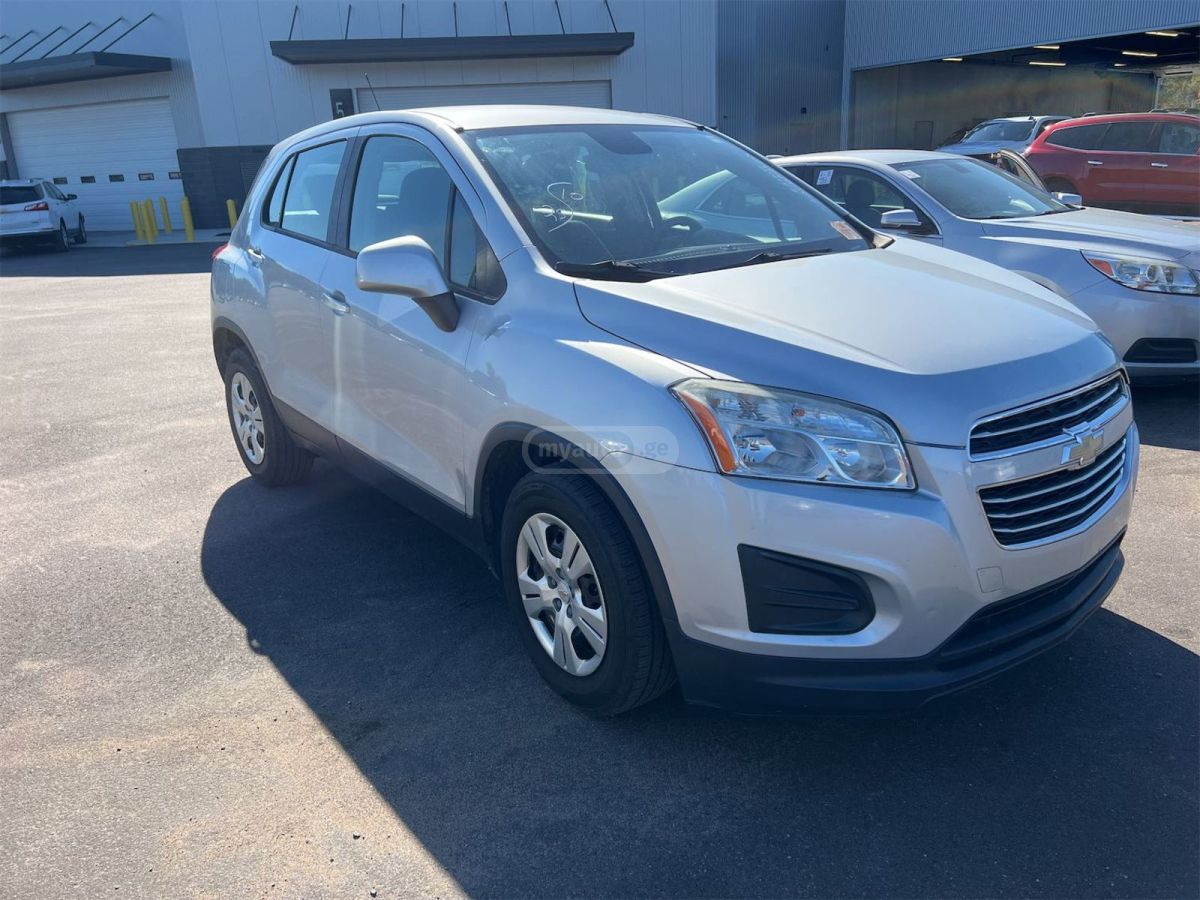 Chevrolet Trax 2015 — photo 2