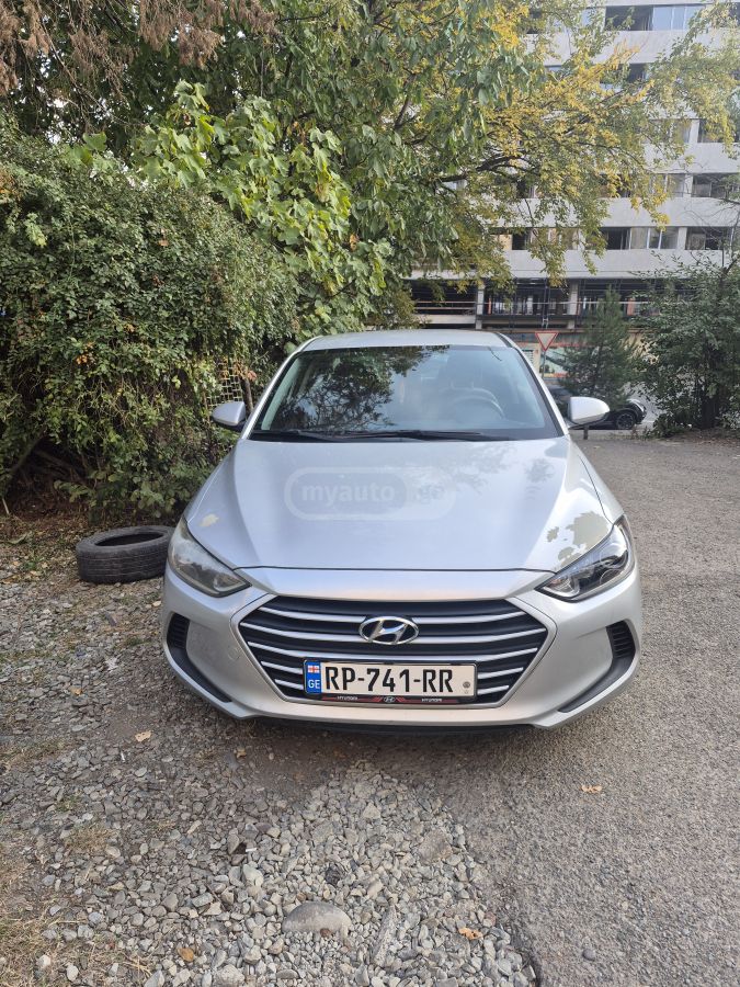 Hyundai Elantra