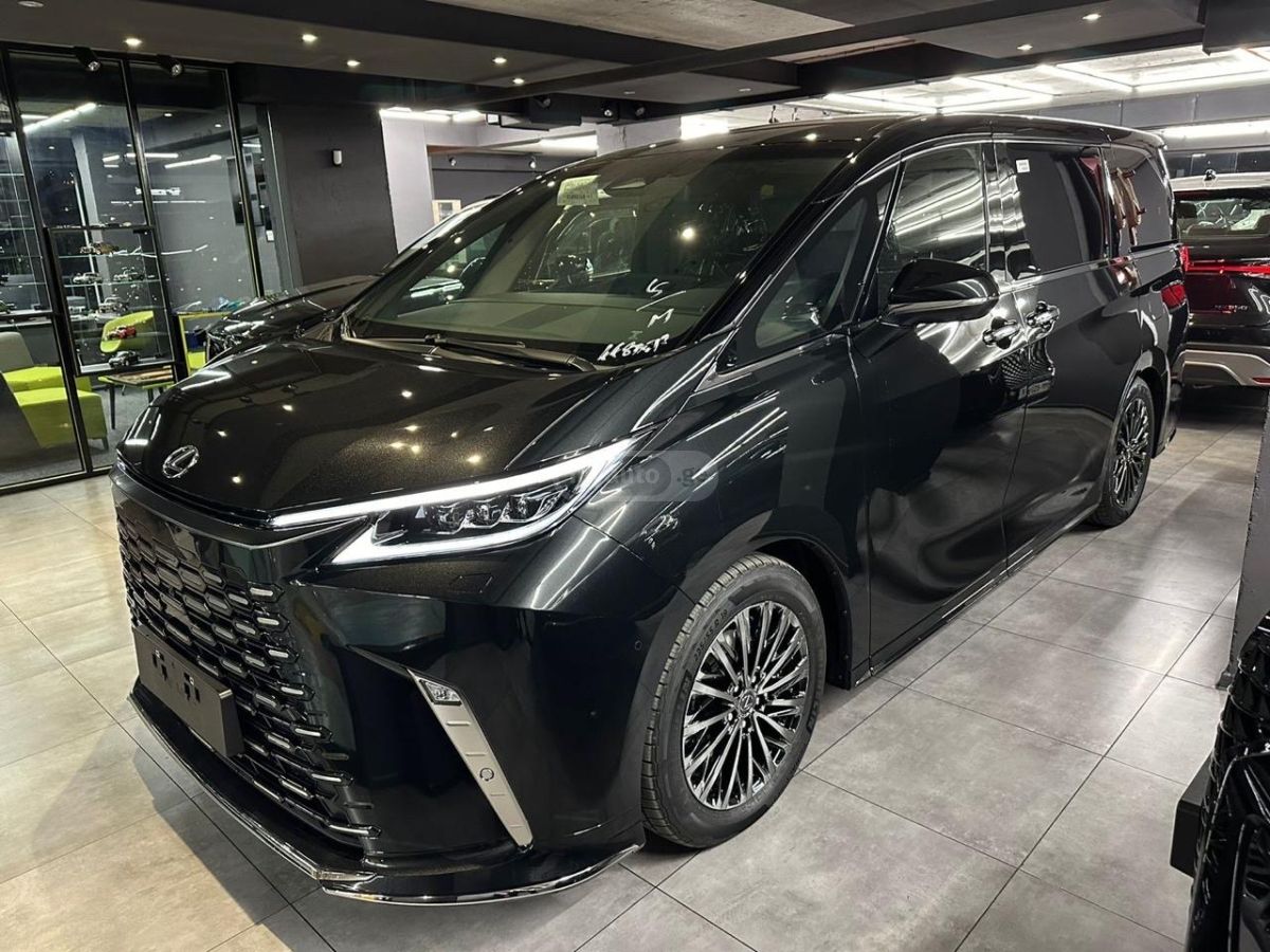 Lexus LM 2025 — photo 2