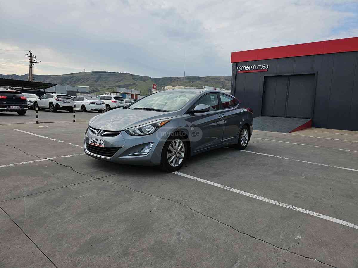 Hyundai Elantra
