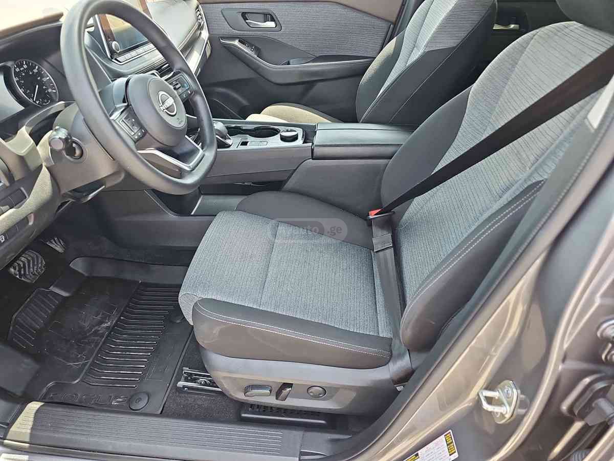 Nissan Rogue 2023 — photo 2