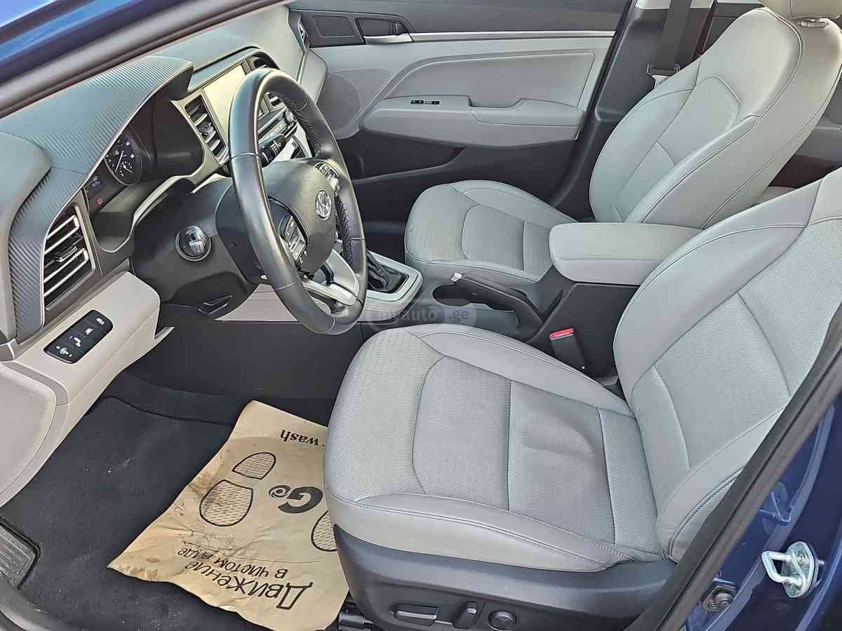 Hyundai Elantra 2020 — photo 2