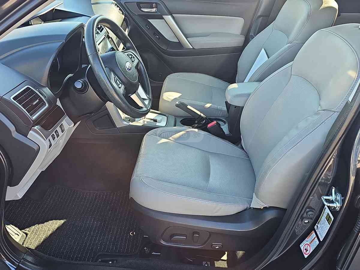 Subaru Forester 2017 — photo 2