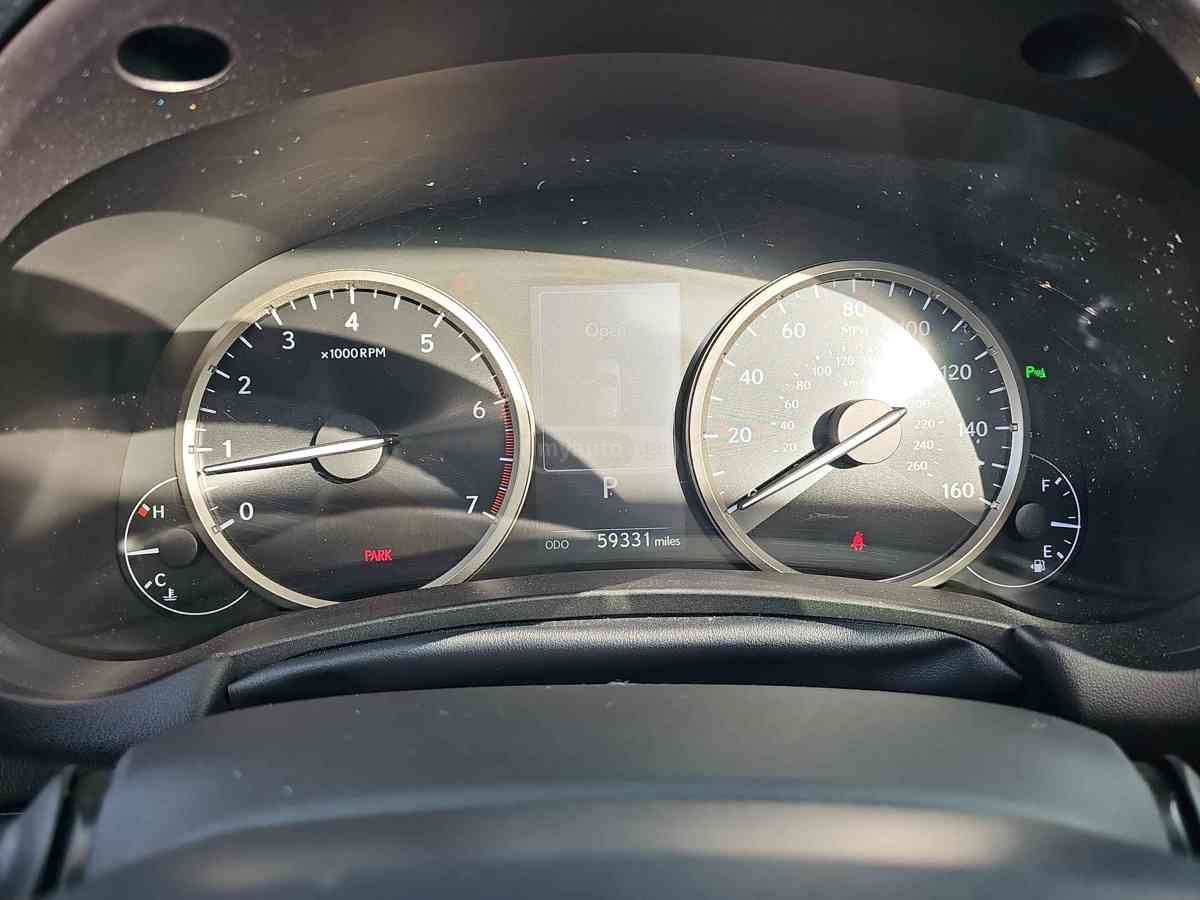 Lexus NX 300 2018 — photo 2
