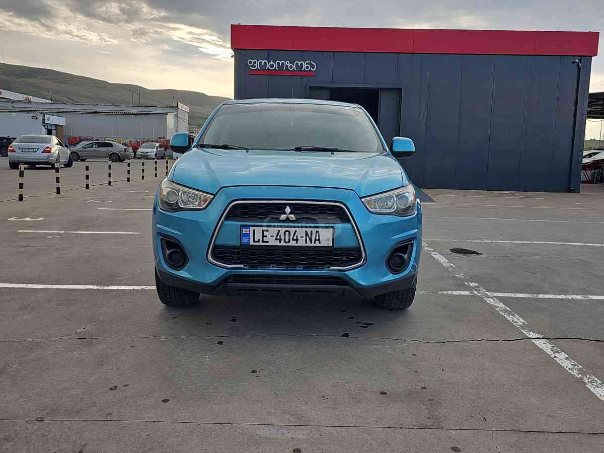 Mitsubishi Outlander 2013 — photo 2
