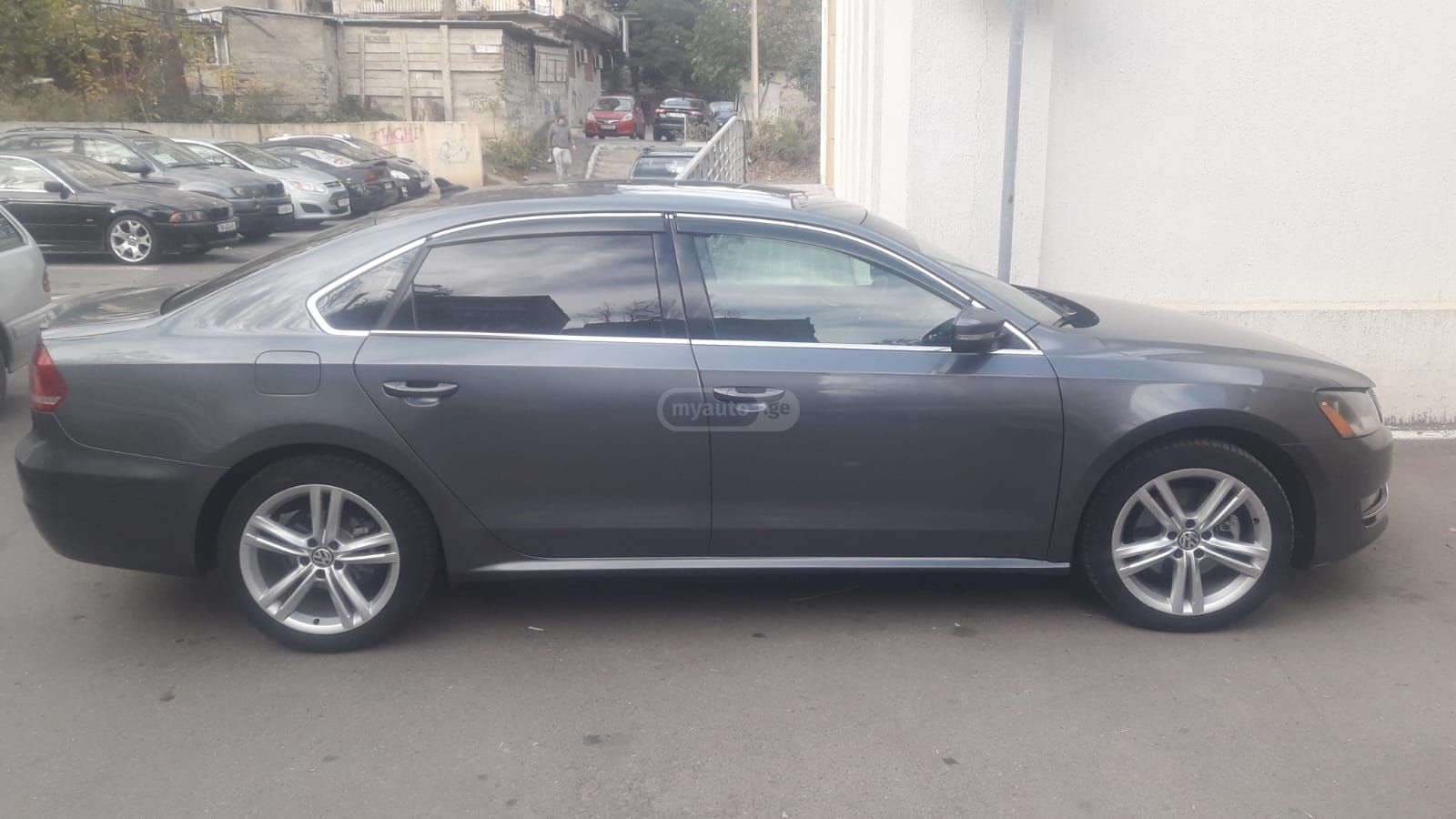 Volkswagen Passat 2013 — photo 2