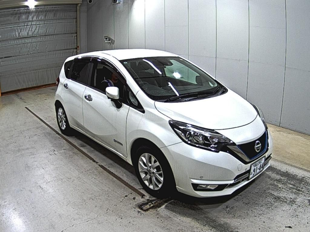 Nissan Note 2019 — photo 2